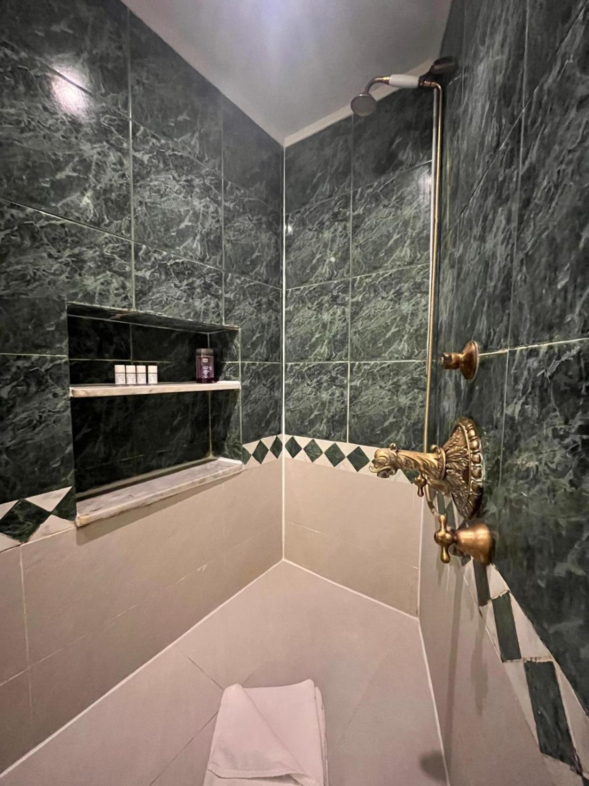 Crispi 30 Stylish Apartment Rome Exterior photo